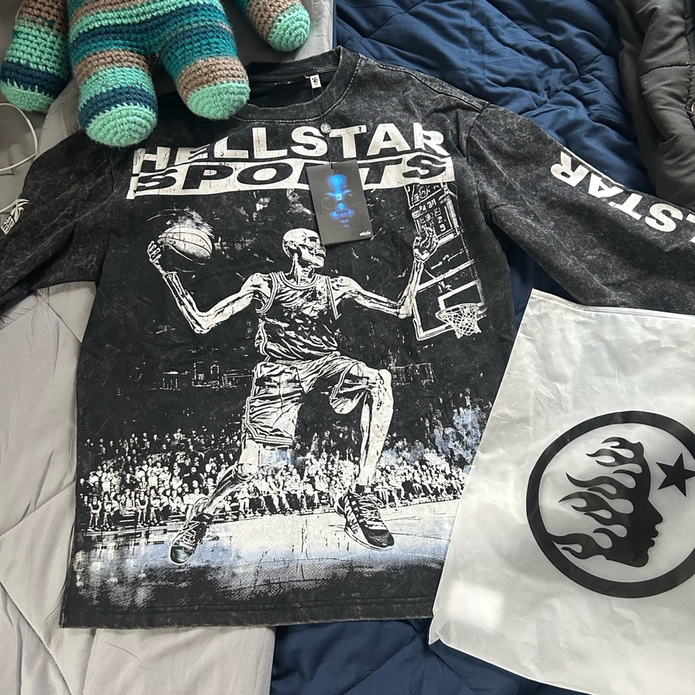 Hellstar Sports Black Graphic Men's Shirt